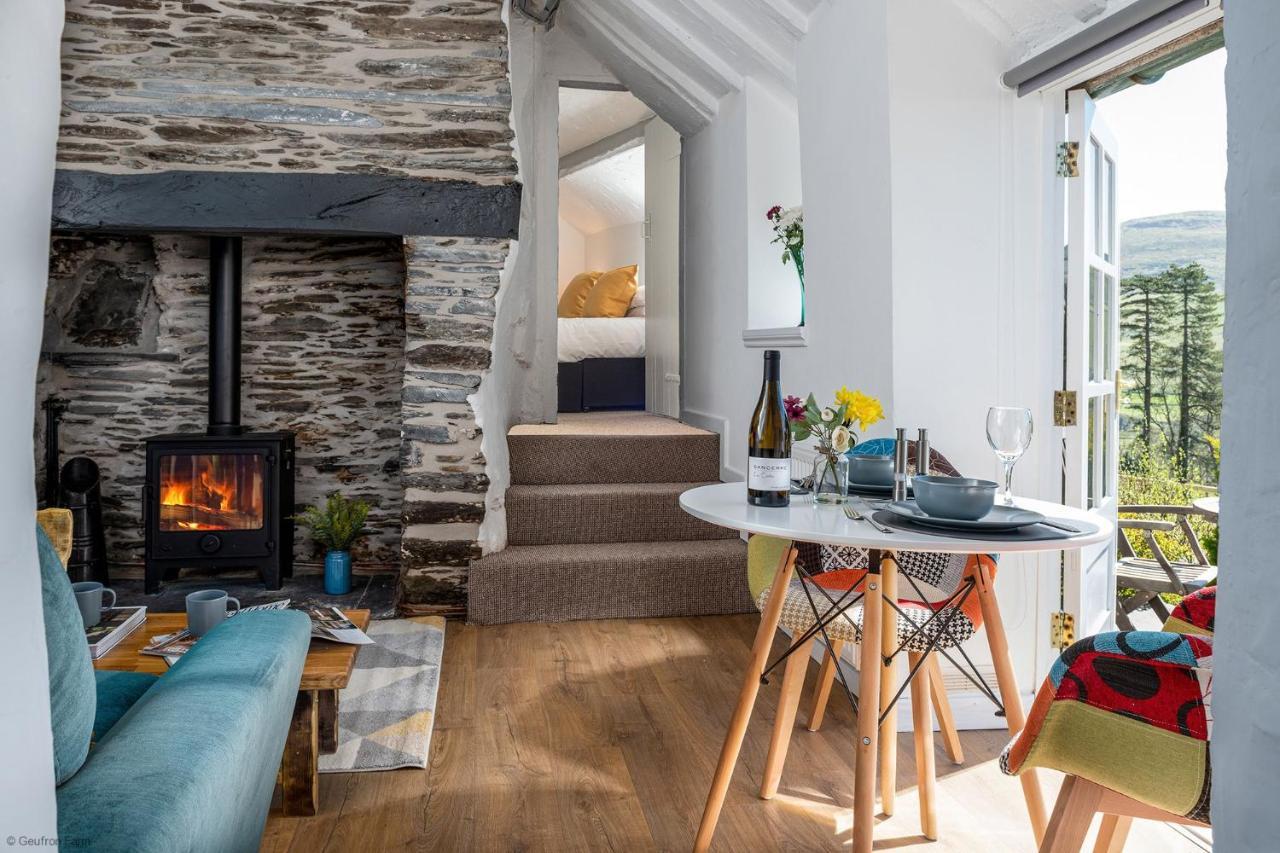 Farmhouse & Cottage At Geufron Farm - Dog Friendly Bryn-crug Esterno foto