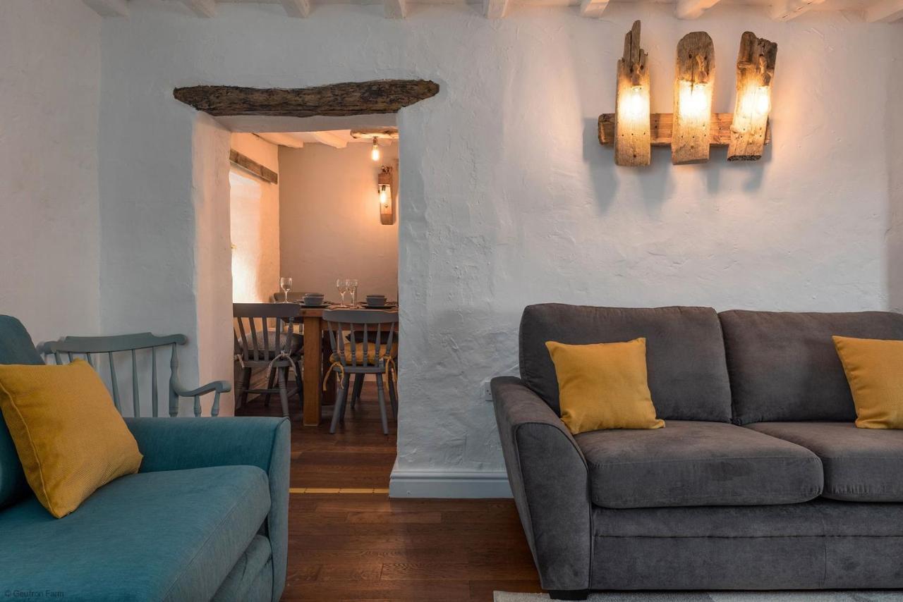 Farmhouse & Cottage At Geufron Farm - Dog Friendly Bryn-crug Esterno foto
