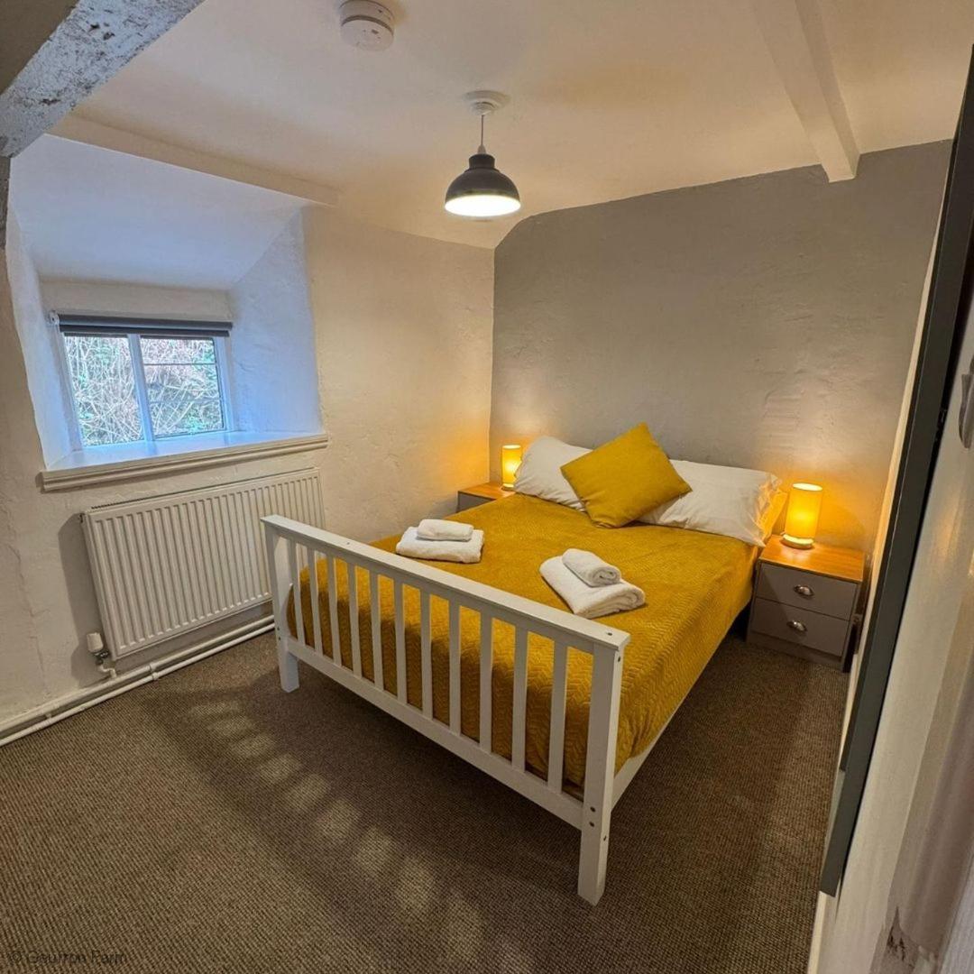 Farmhouse & Cottage At Geufron Farm - Dog Friendly Bryn-crug Esterno foto